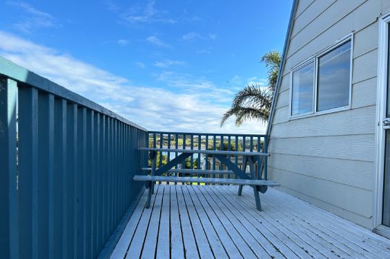 Lodge picnic table